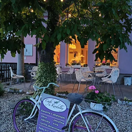 Cafe U Kordulky Apartment *